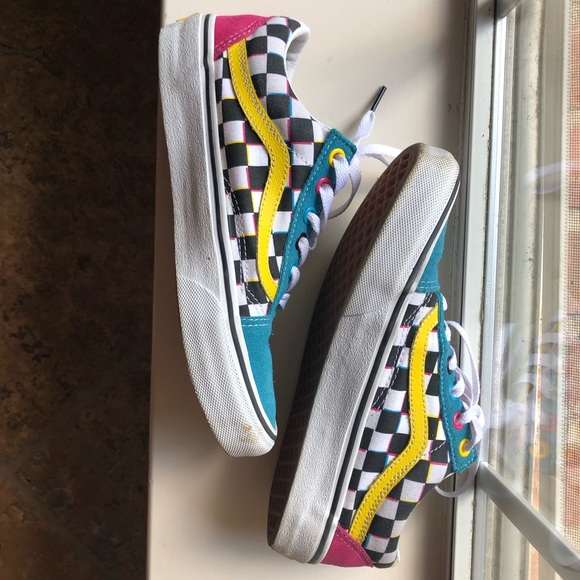 vans slip on chex skate shoe yellow